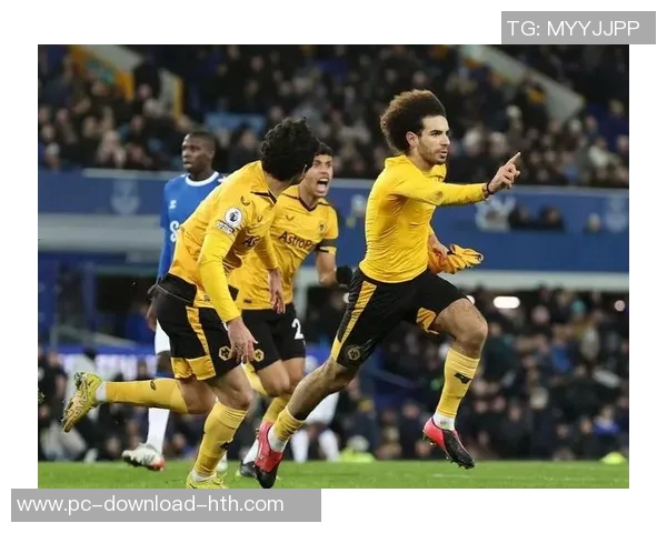 狼队与水晶宫激战正酣谁能在英超赛场上笑到最后